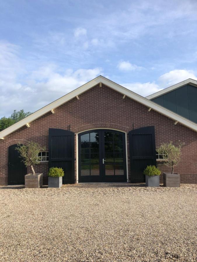 Gastenverblijf Op De Prins Hendrik Hoeve In Buren Buren  Exterior foto