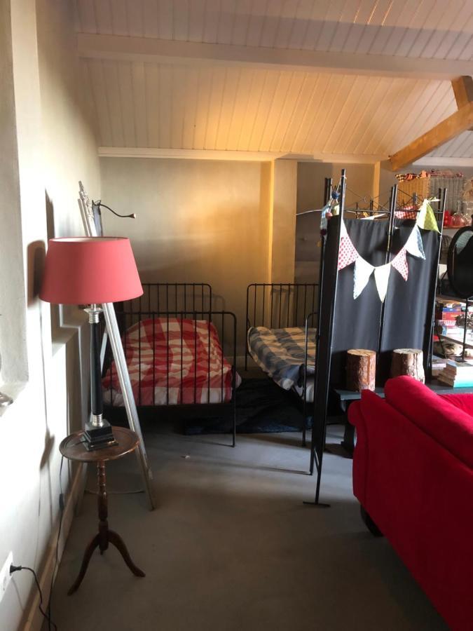 Gastenverblijf Op De Prins Hendrik Hoeve In Buren Buren  Exterior foto